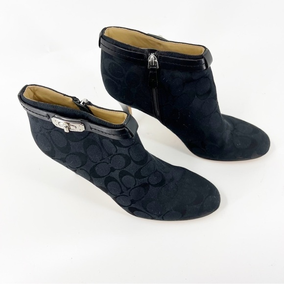 ✅ NWOB COACH Black Jacquard and Leather Delilah Booties SIZE 9.5 - Picture 4 of 11